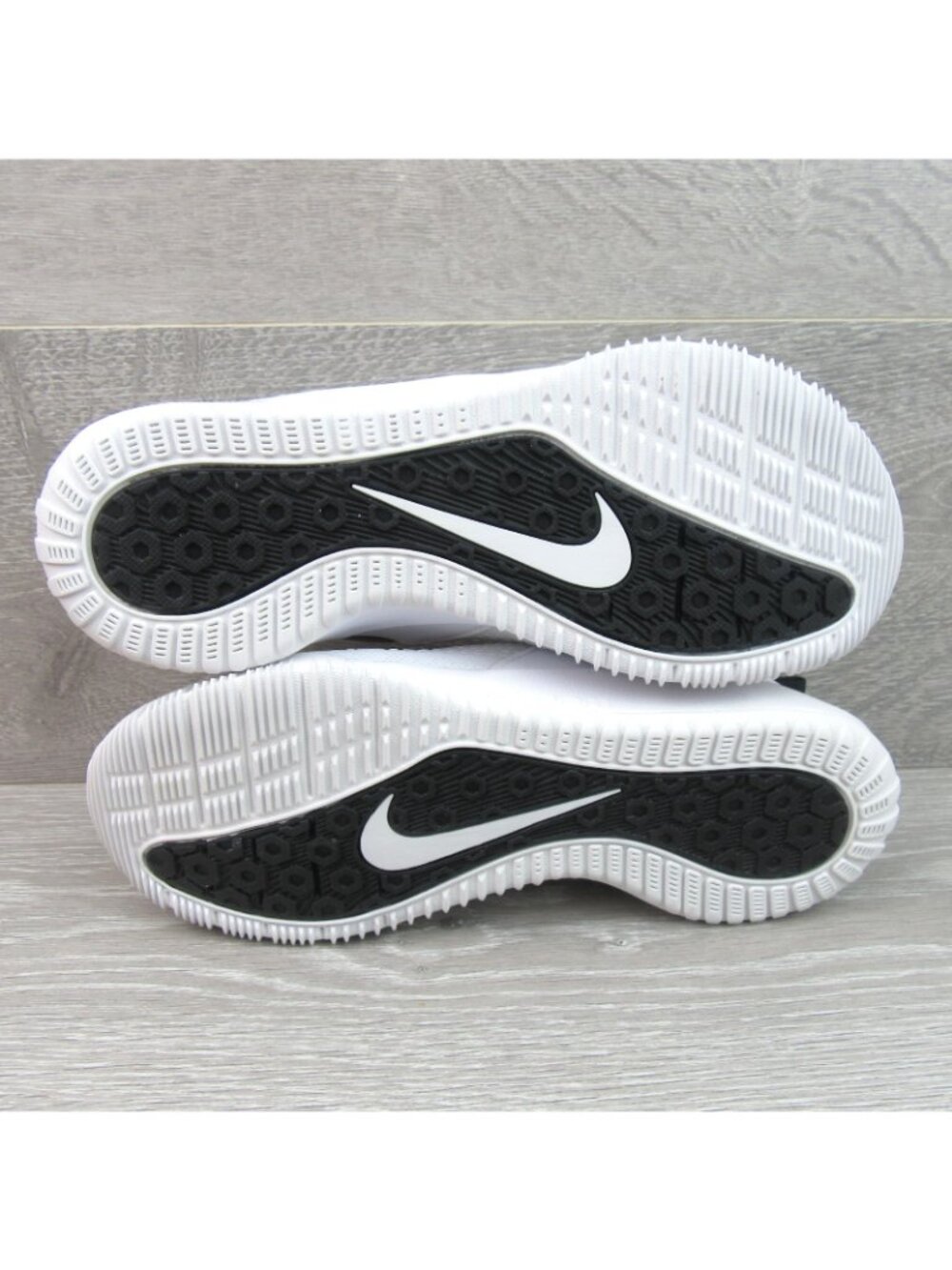 Nike Air Zoom HyperAce 2 White Volleyball Shoes Womens Size 8 NEW - Picture 12 of 16